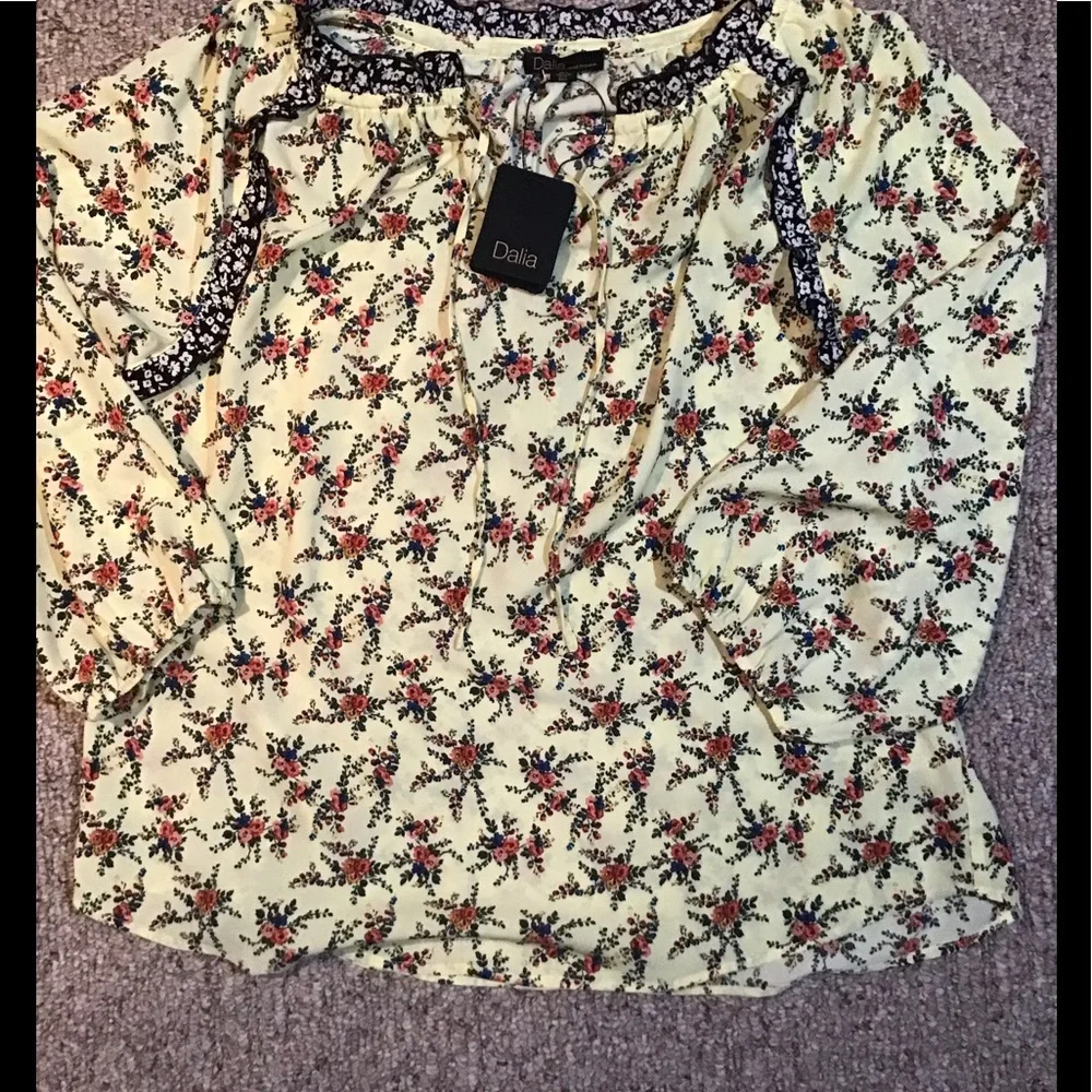 Women’s NWT Dalia 3/4 length sleeves top / blouse